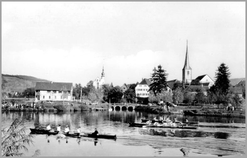 Blick vom Neckar auf das ursprünglich gebaute Bootshaus mit Wirtschaft und Pächterwohnung